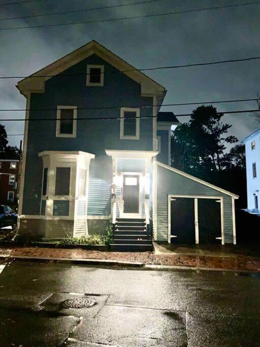 It'S Showtime-Book Lally'S House! Steps To Common! Salem Exterior photo